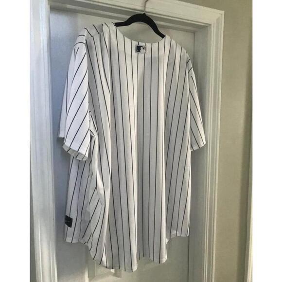 MLB New York Yankees‎ (Blank) Men's Replica Baseball Jersey & Snapback Hat - Picture 6 of 9